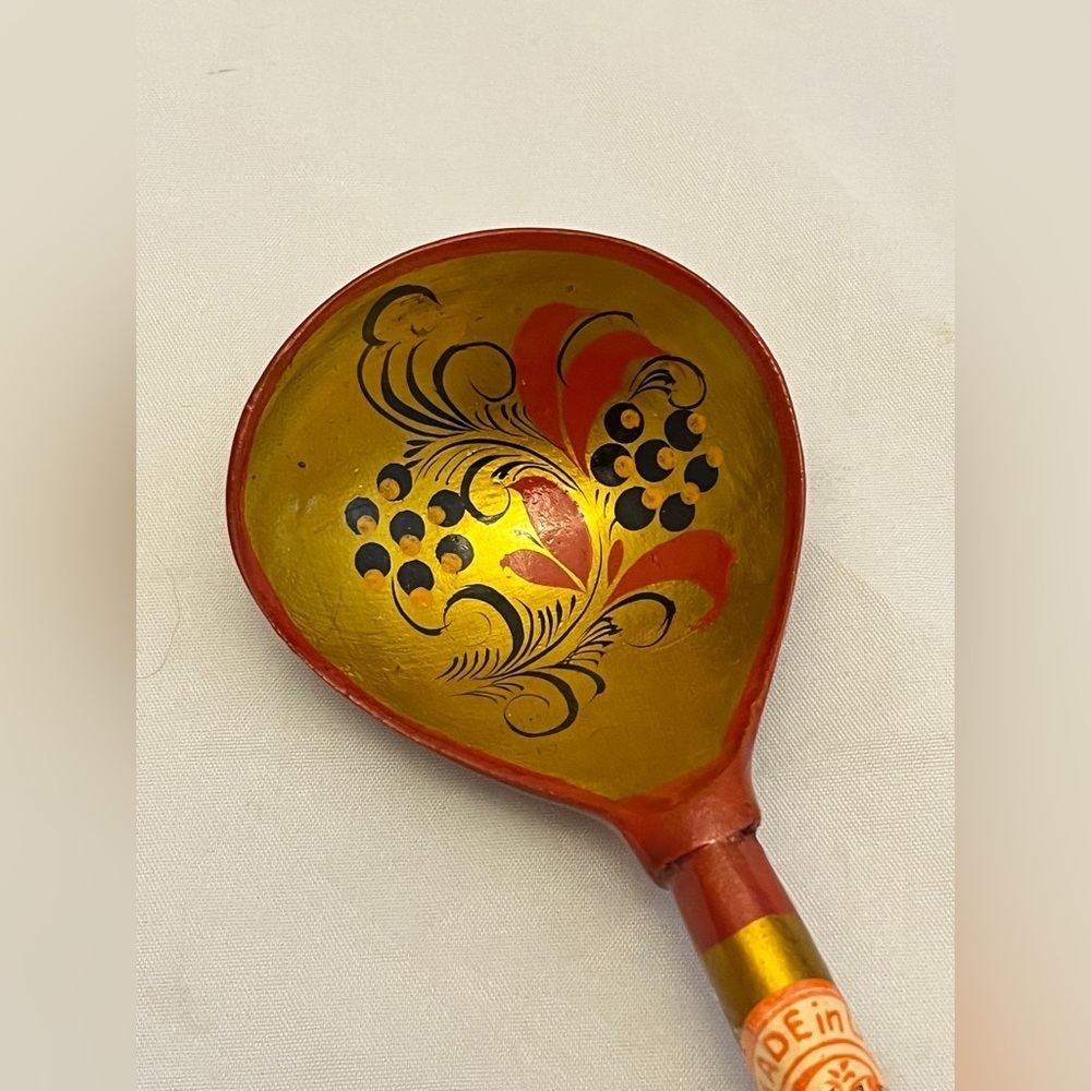 Hand Painted Wooden Khokhloma Spoon, Made in USSR, Vintage EUC - Picture 4 of 9